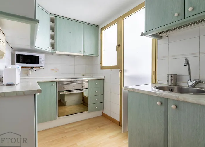 Apolo Vi Inftour Apartment